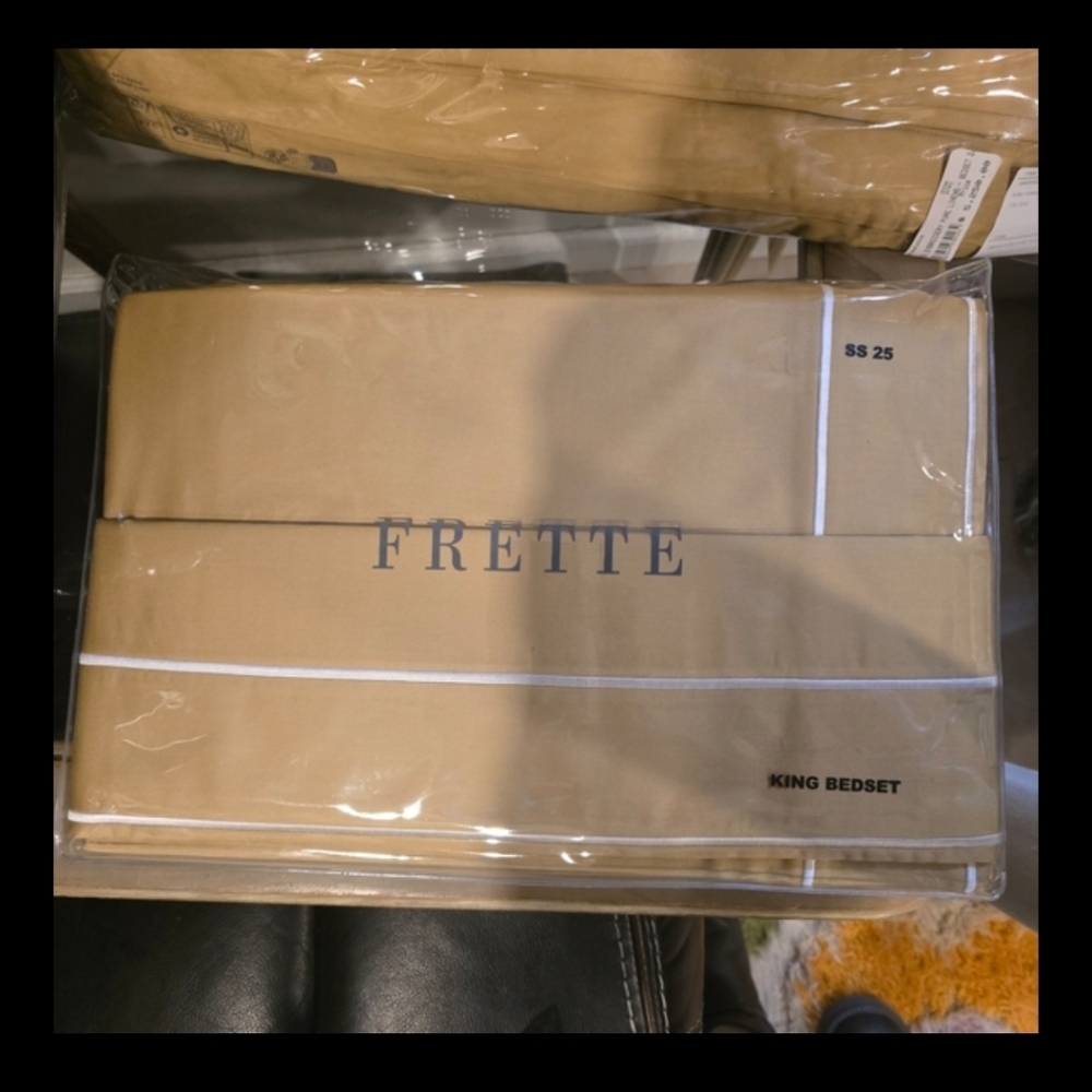 Sold Please DONT Purchase Reserved /  Frette  Luxury Elegant Gold King Coverlet - Picture 2 of 5